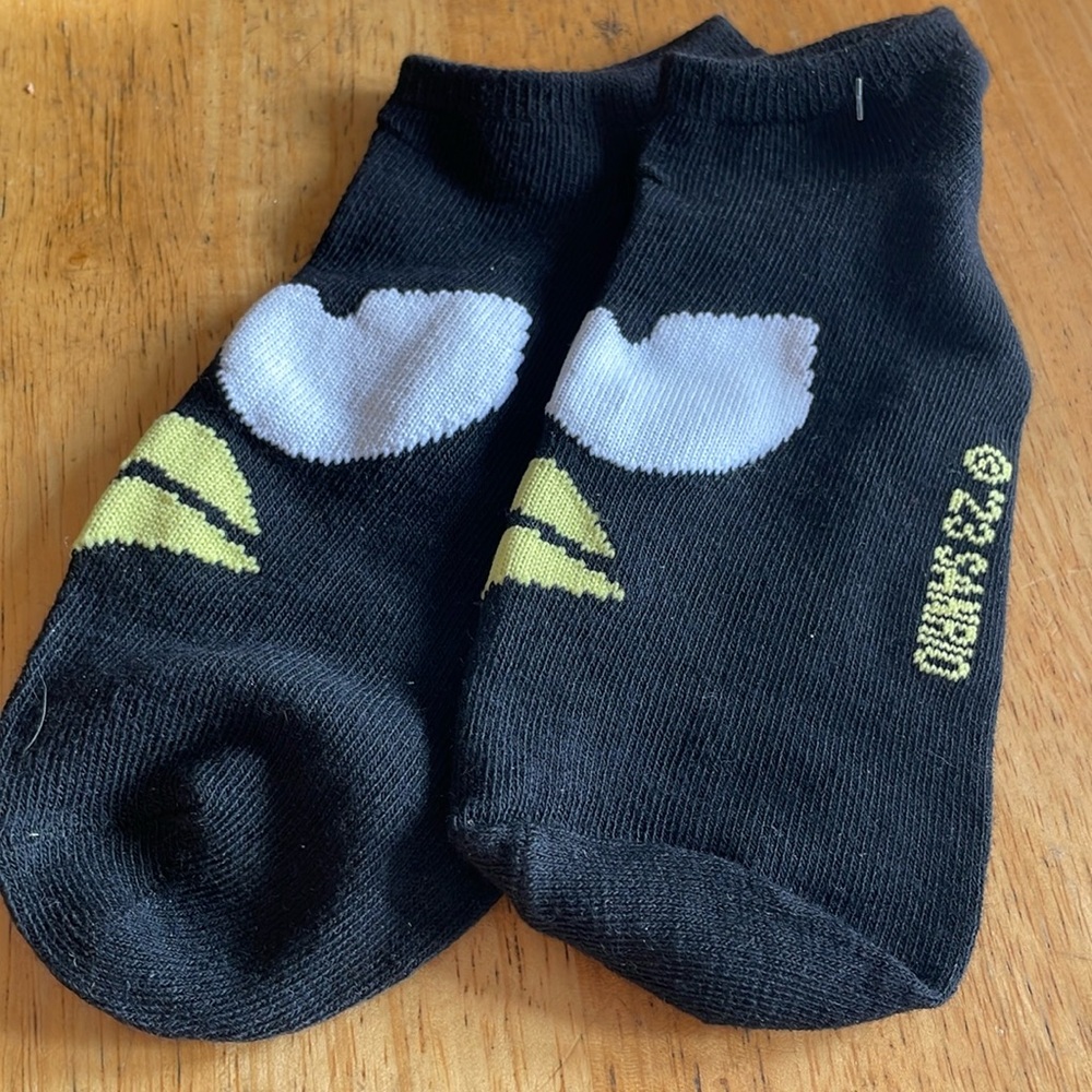 Sanrio BADTZ-MARU Women’s No Show Socks - 1 pair